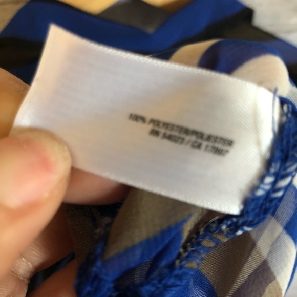 Striped button down shirt size Medium - Picture 5 of 6